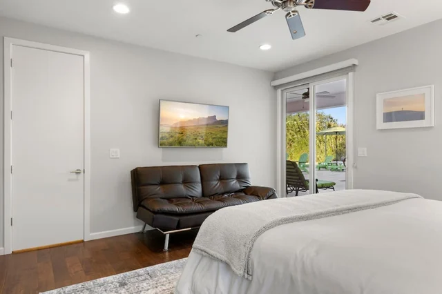 Bedroom 3 image 1