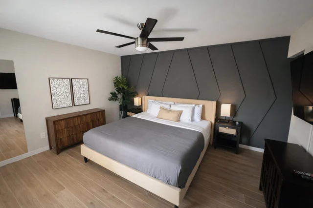 Bedroom 1 image 1