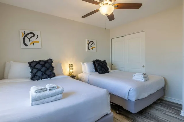 Bedroom 3 image 1
