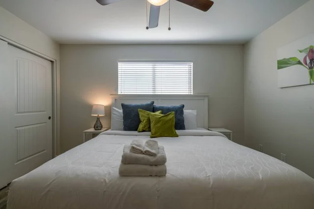 Bedroom 1 image 1