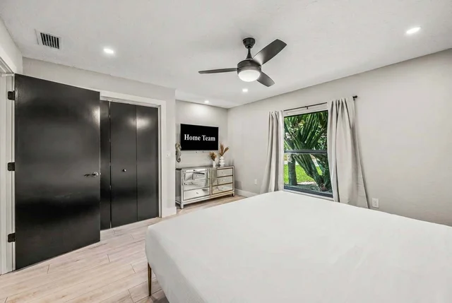 Bedroom image 1