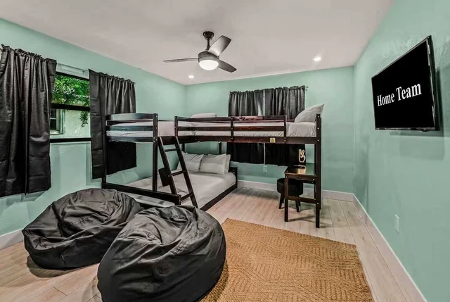Bedroom image 1