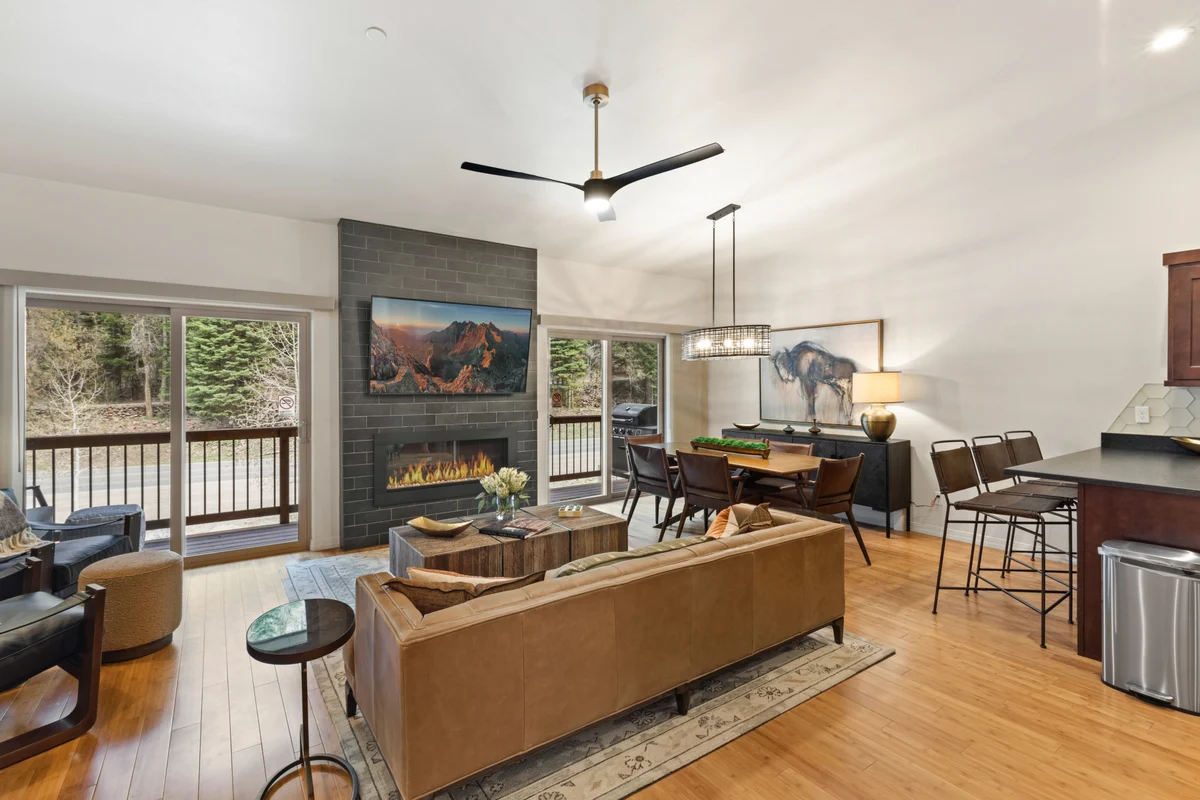 The Riverhaus – Modern Mountain Luxury property photo 2