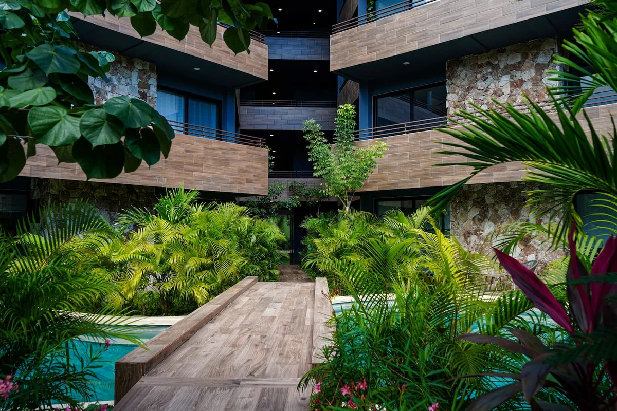 Chic:Private Balcony +Sauna, Gym & Wifi property photo 5