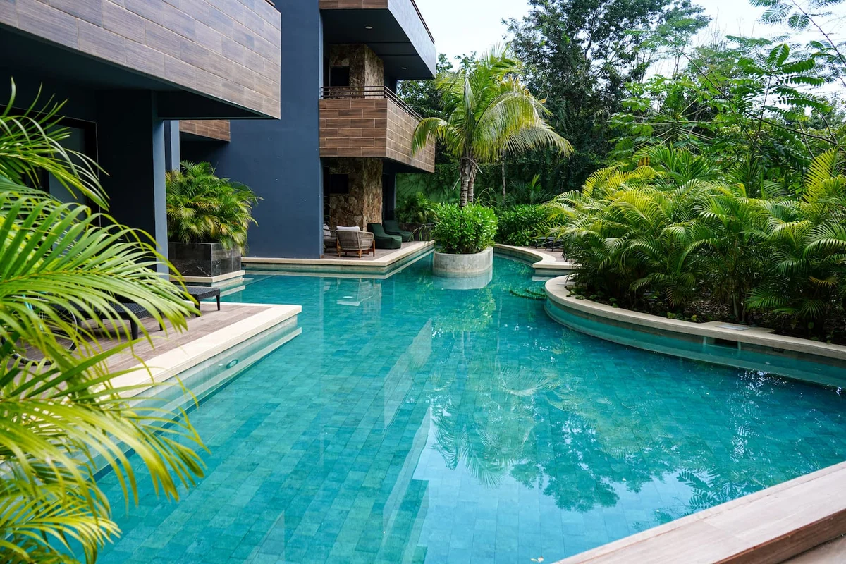 Chic:Private Balcony +Sauna, Gym & Wifi property photo 2