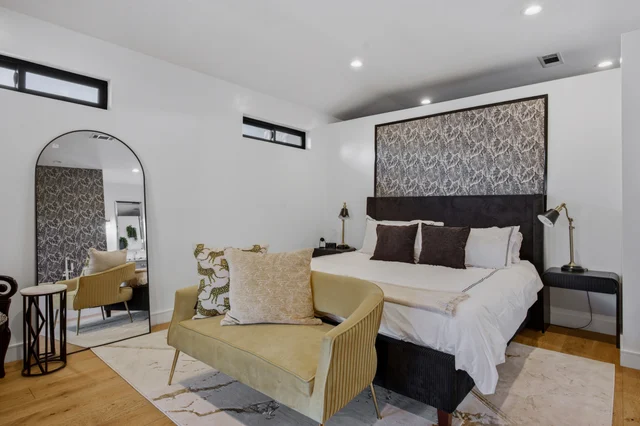 Bedroom 1 image 1