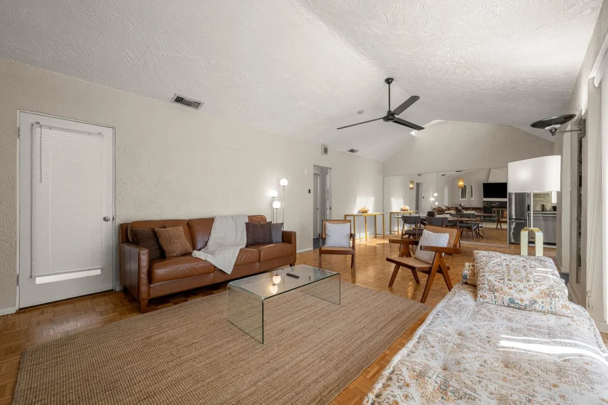 ৎ୭Charming Home in North Hollywood ৎ୭ property photo 2