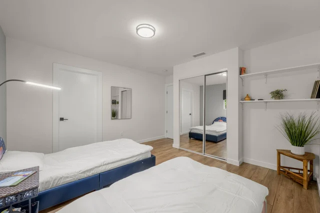 Bedroom 3 image 1
