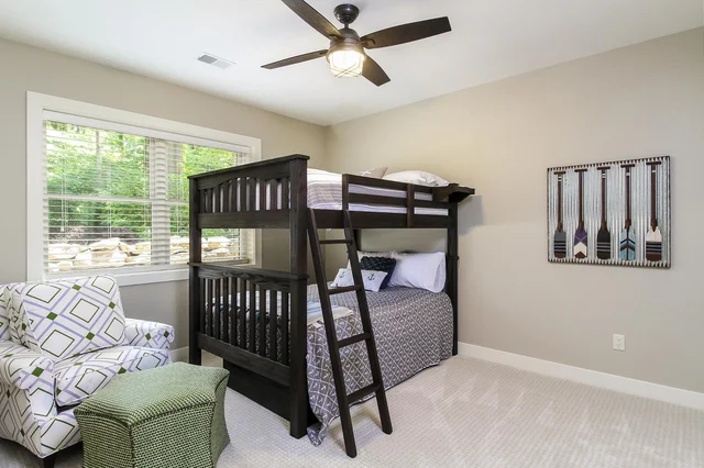 Bedroom 1 image 1