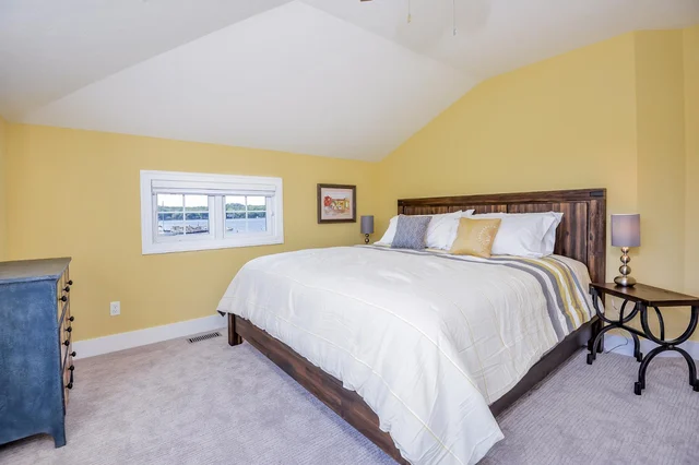 Bedroom 1 image 1
