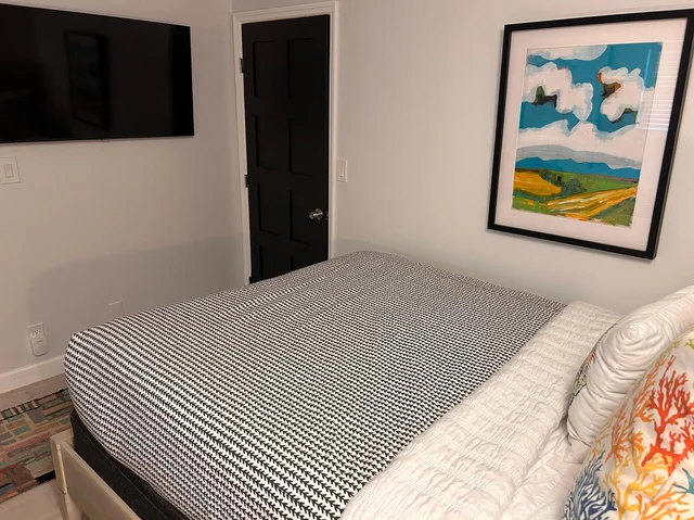 Bedroom 1 image 1