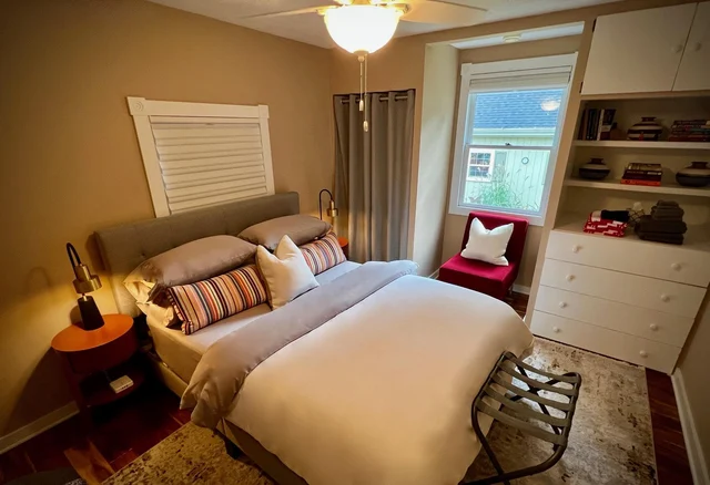 Bedroom 3 image 1