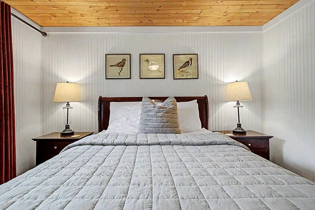 Bedroom 1 image 1