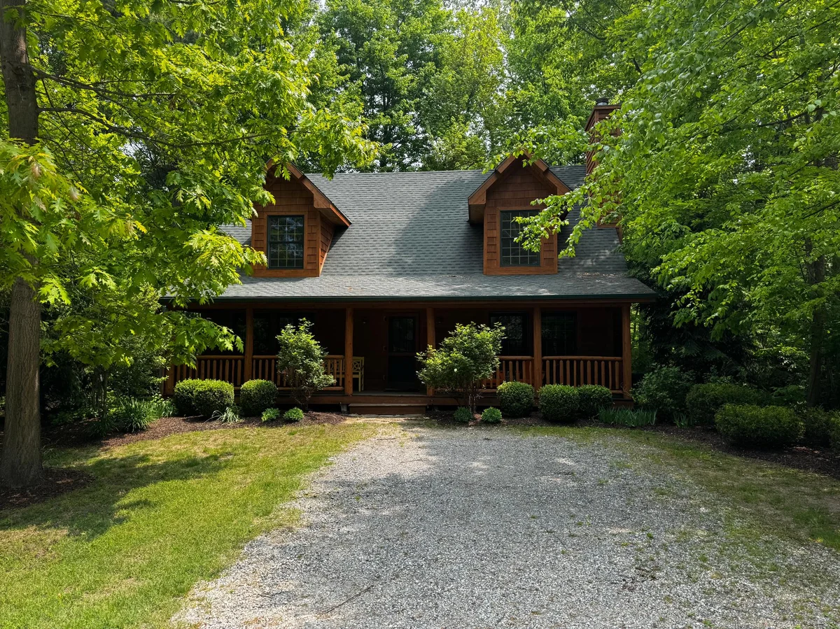 Timber Nest Goshorn lake dock, pool, town HOT TUB property photo 2