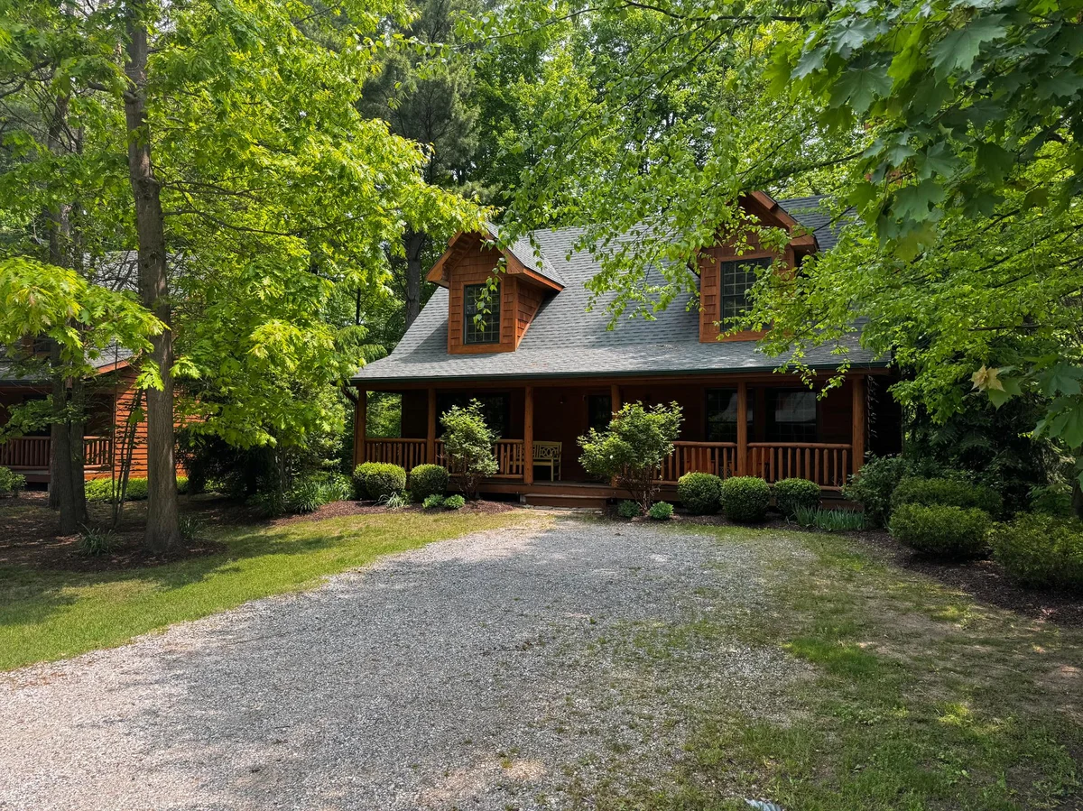 Timber Nest Goshorn lake dock, pool, town HOT TUB property photo 3