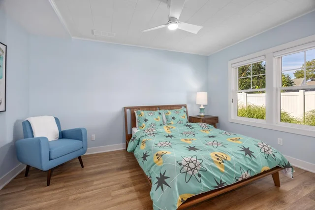 Bedroom 1 image 1