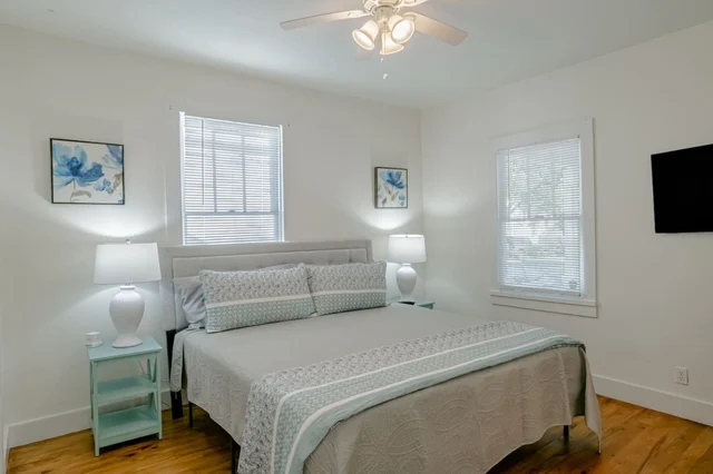 Bedroom 1 image 1