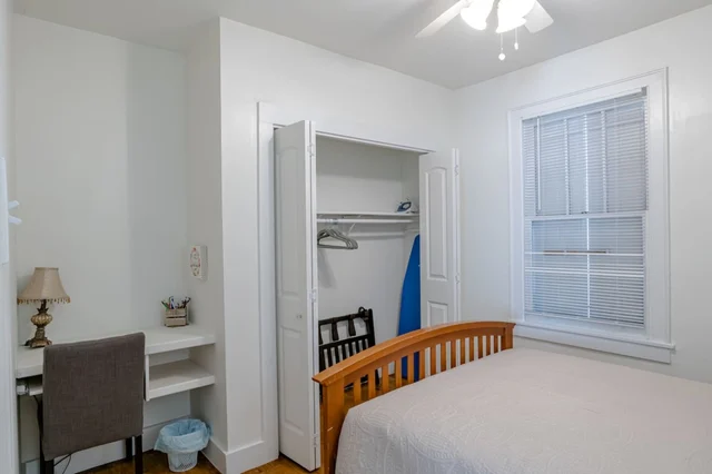 Bedroom 2 image 1