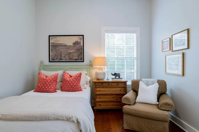 Bedroom 1 image 1