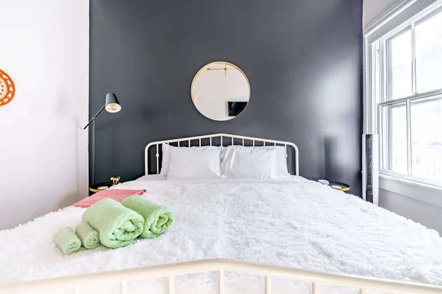 Bedroom 3 image 1