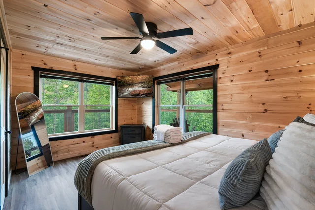 Bedroom 1 image 1