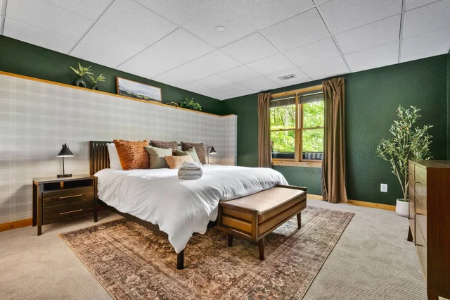 Bedroom 1 image 1