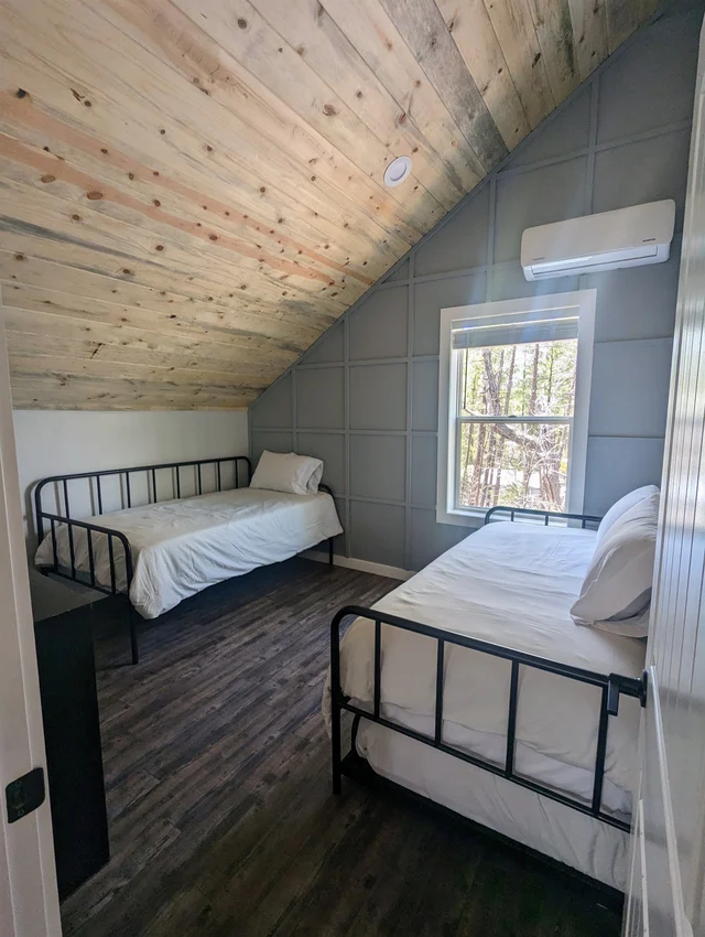 Bedroom 2 image 1