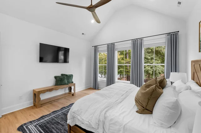 Guest Queen Bedroom image 1