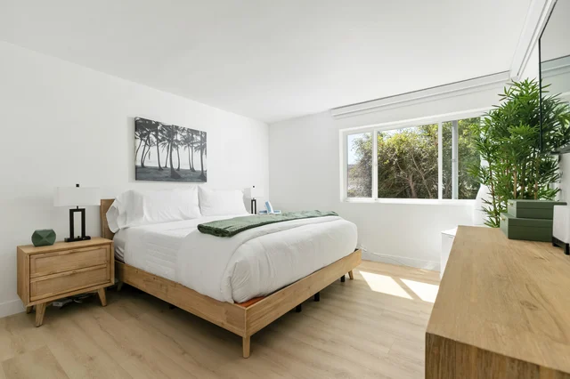 Bedroom 1 image 1