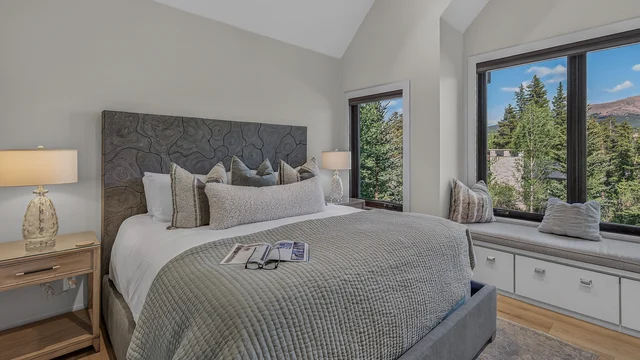 Bedroom 1, Entry Level image 1