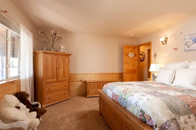 Bedroom image 1