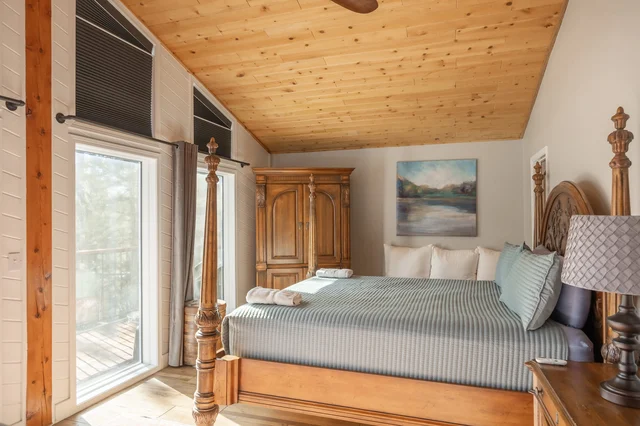 Bedroom image 1