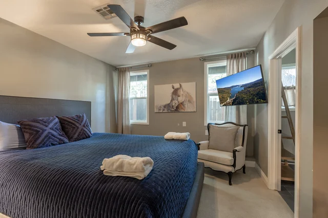 Bedroom image 1