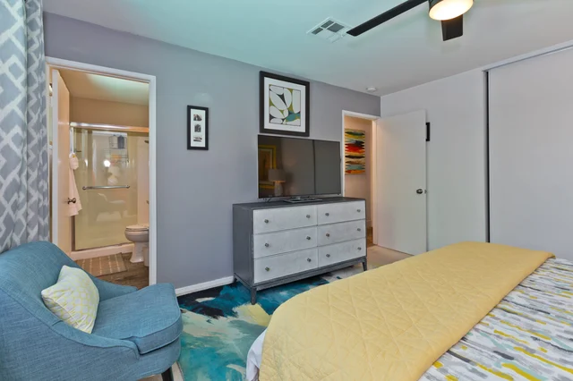 Bedroom image 1