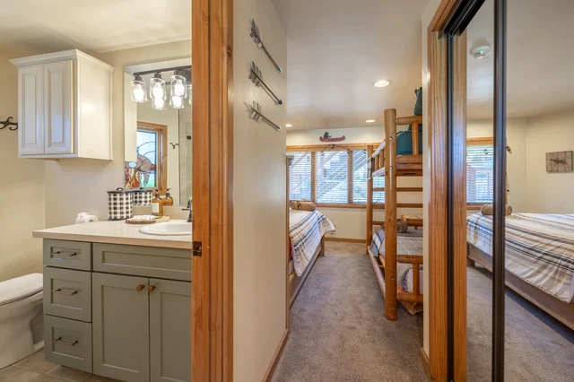 Bedroom image 1