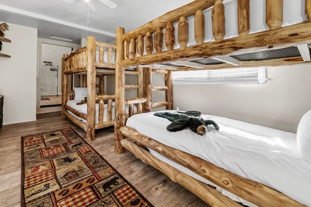 Bedroom image 1