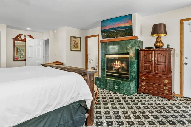 Bedroom image 1
