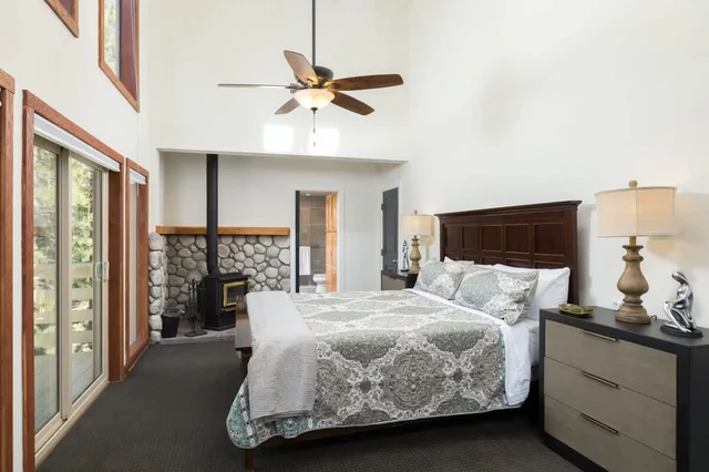 Bedroom image 1