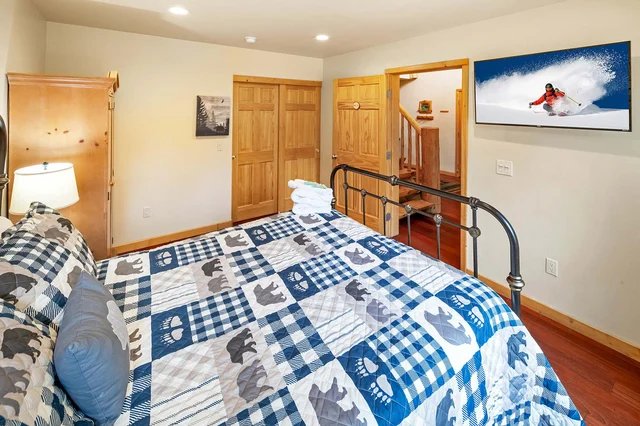 Bedroom image 1