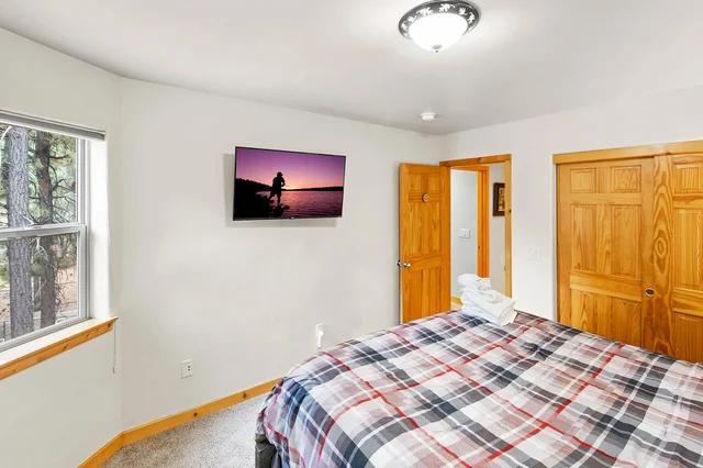 Bedroom image 1
