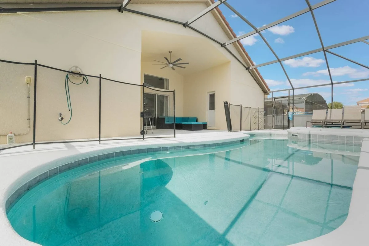 5-Bed Villa w/ Private Pool property photo 3