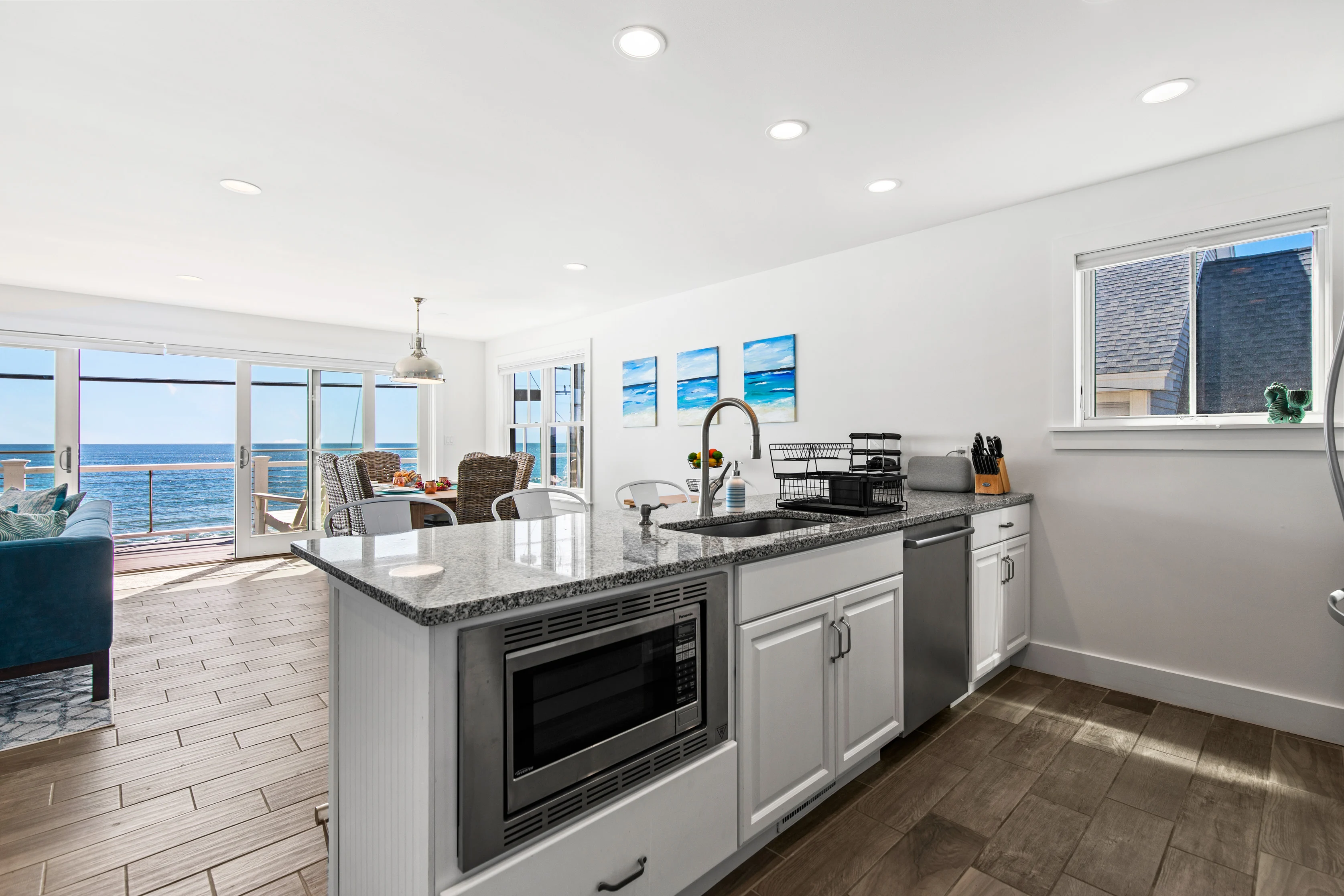 Infinity Beachfront — York – photo 2