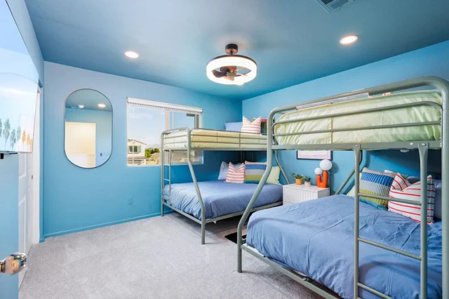 Bedroom 5 image 1