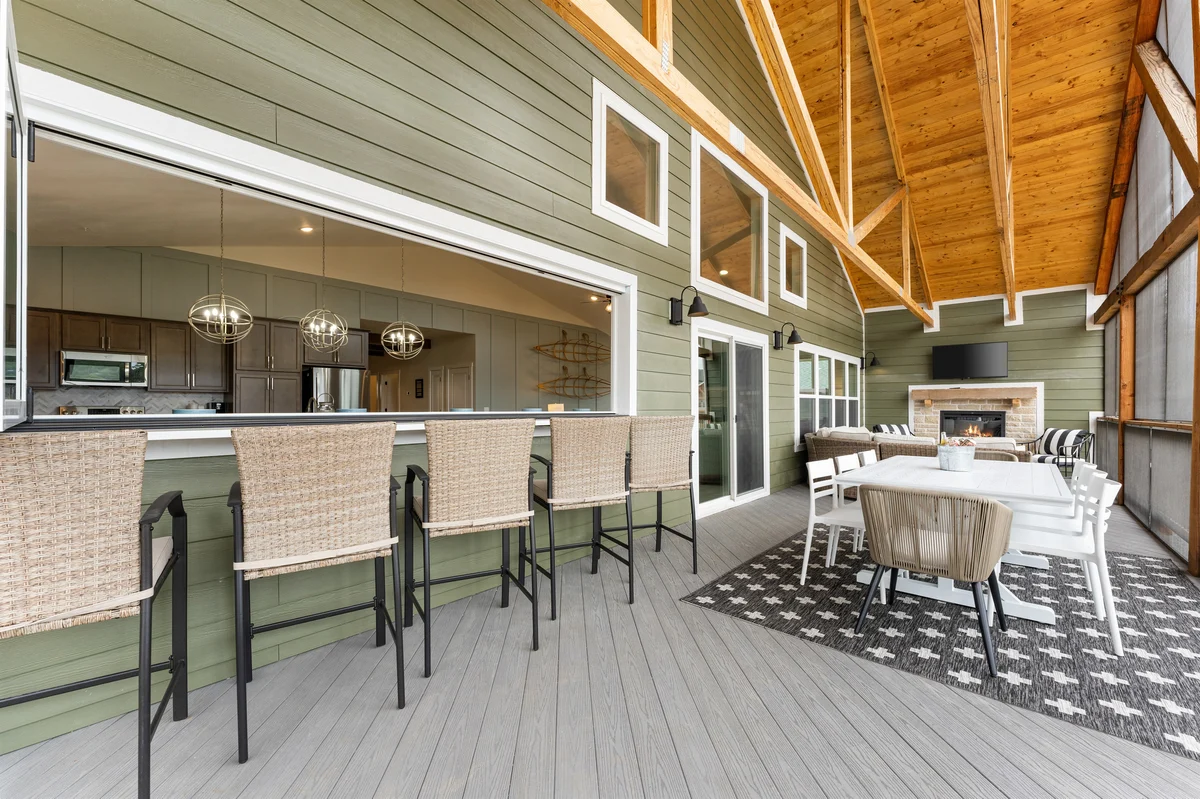 Lakeview Lodge property photo 3