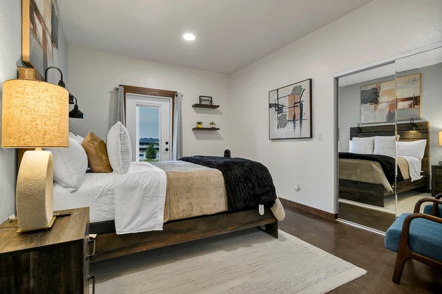 Bedroom image 1