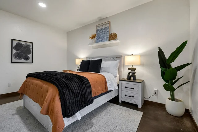 Bedroom image 1