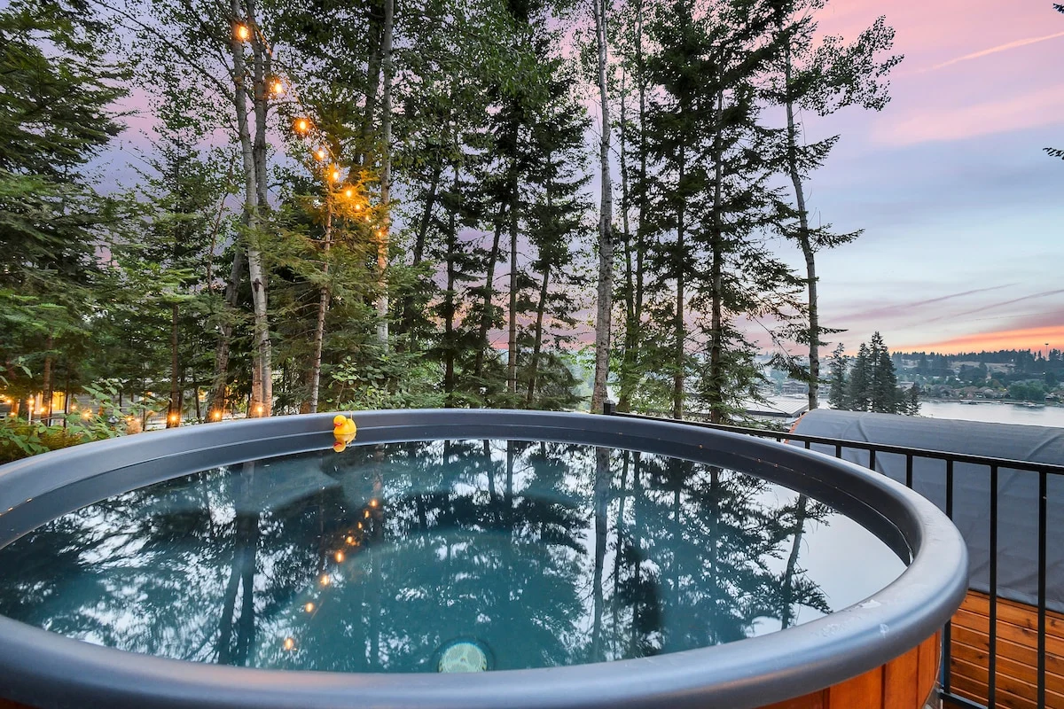 Sasquatch Lodge: Private Pool, Spa & Stargazing Dome property photo 2