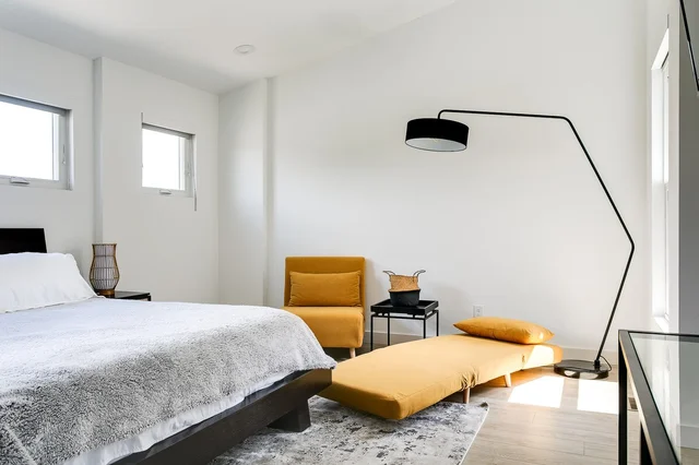 Bedroom 1 image 1