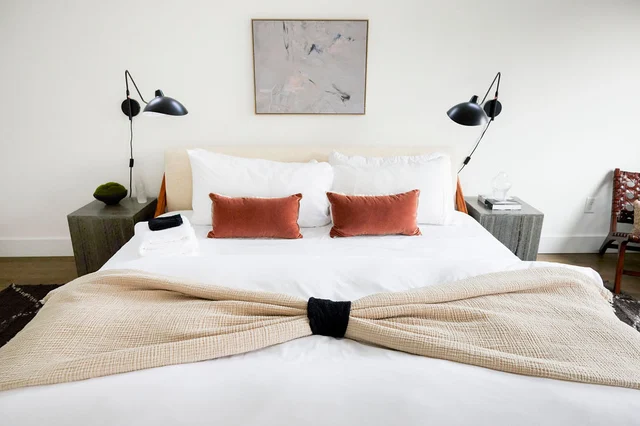Bedroom image 1