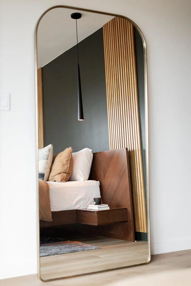 Bedroom image 1